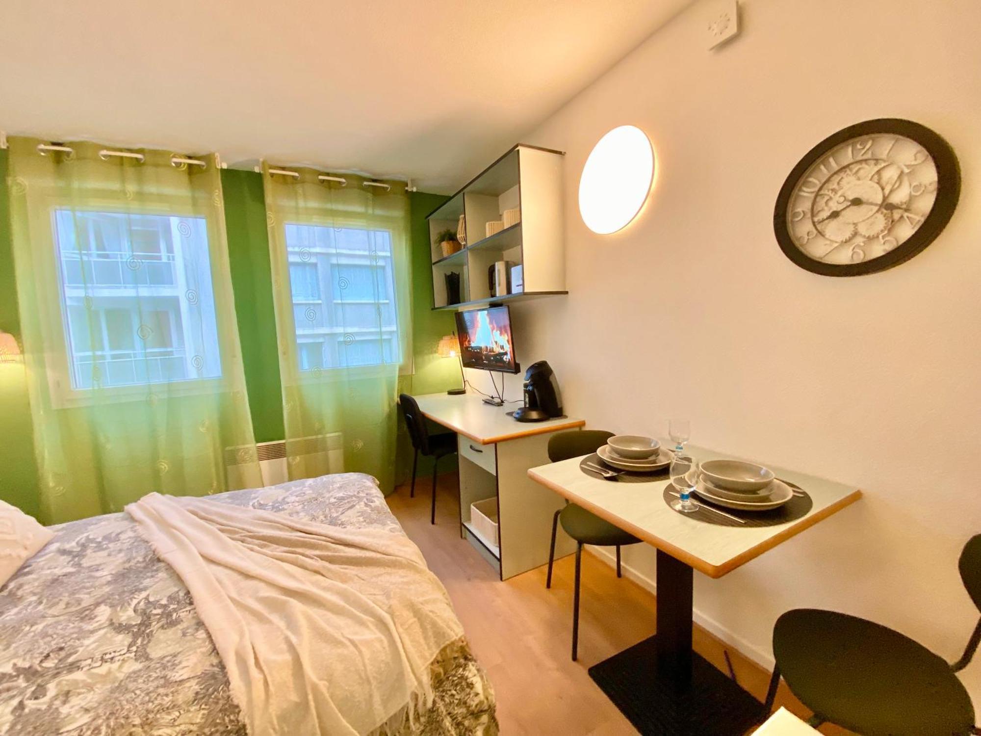 L'Hermes - Wifi - Parking - Netflix Villeurbanne Esterno foto